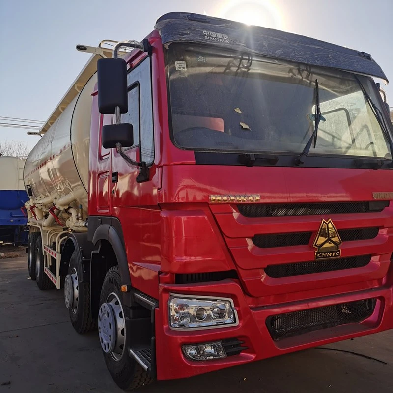 China HOWO 35000 Liter Oil Tanker Truck Manufacturers Suppliers Factory