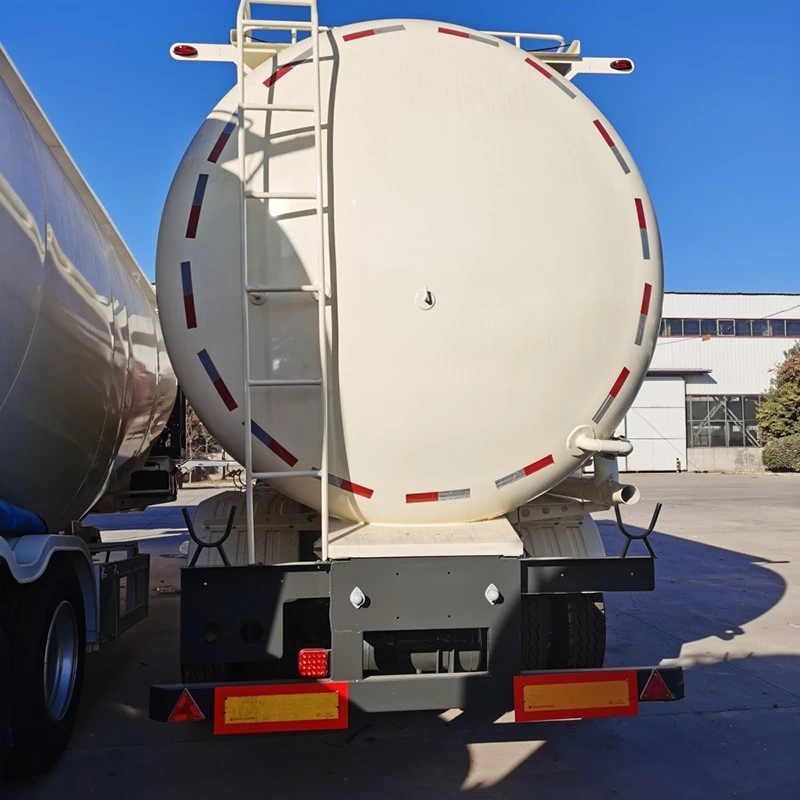China HOWO 35000 Liter Oil Tanker Truck Manufacturers Suppliers Factory