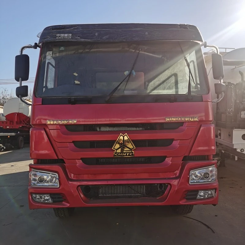 China HOWO 35000 Liter Oil Tanker Truck Manufacturers Suppliers Factory