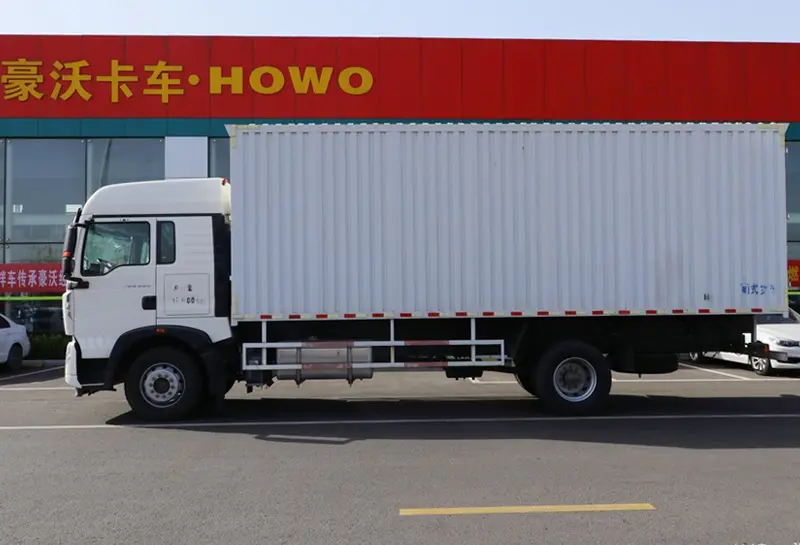 HOWO T5G 4X2 Cargo Trucks