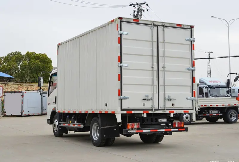 Howo light cargo truck