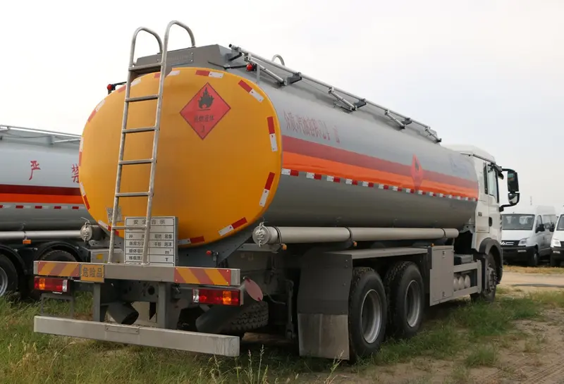 HOWO Oil Truck For Sale