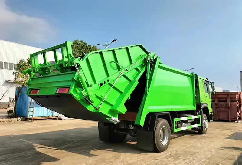 Chinese howo garbage truck