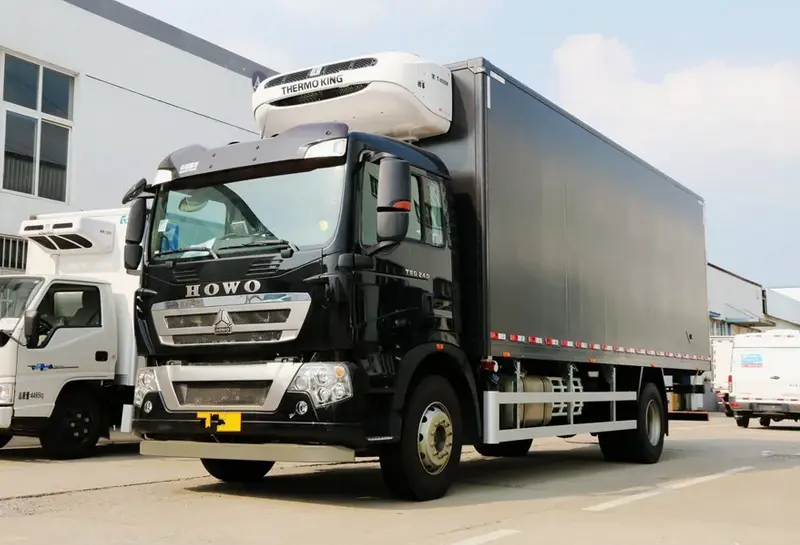 HOWO Refrigerated Truck